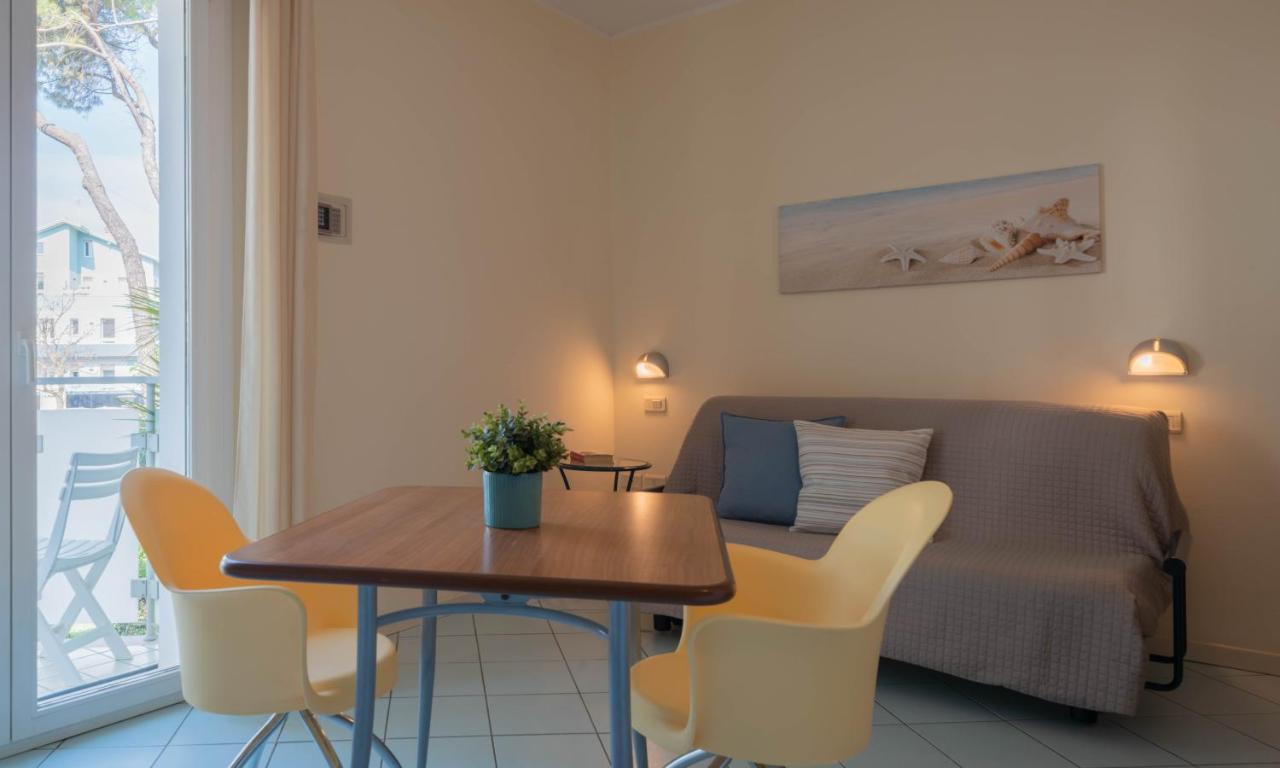 Residence Capitol Cattolica Exterior photo