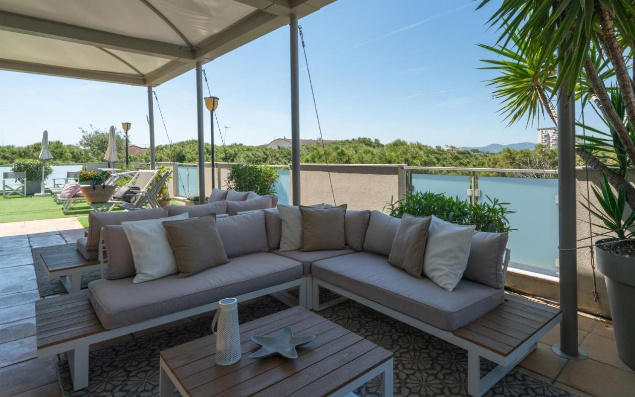 Residence Capitol Cattolica Exterior photo